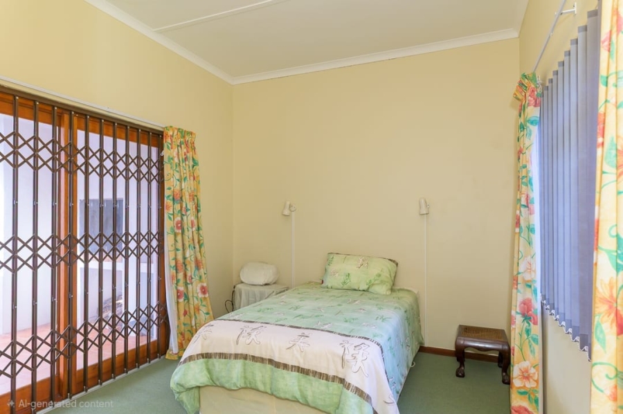 4 Bedroom Property for Sale in Voelklip Western Cape